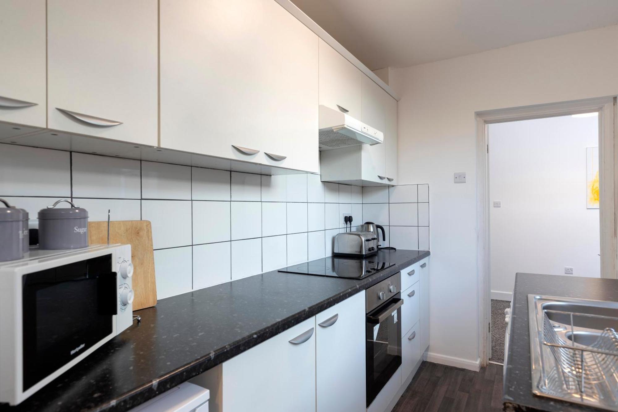 Quiet And Comfy House With 2 Bedrooms And 2 Bathrooms Super Fast Wifi And Crisp Hotel Standard White Linen Hosted By Our Home Short Stays Дарлингтон Экстерьер фото